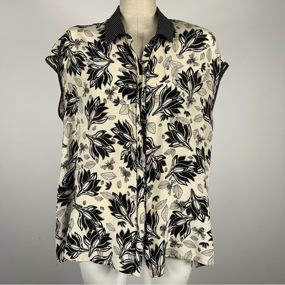 Anthropologie Tops - Anthropologie Postcard Here & There Women's Small Lotus Blouse